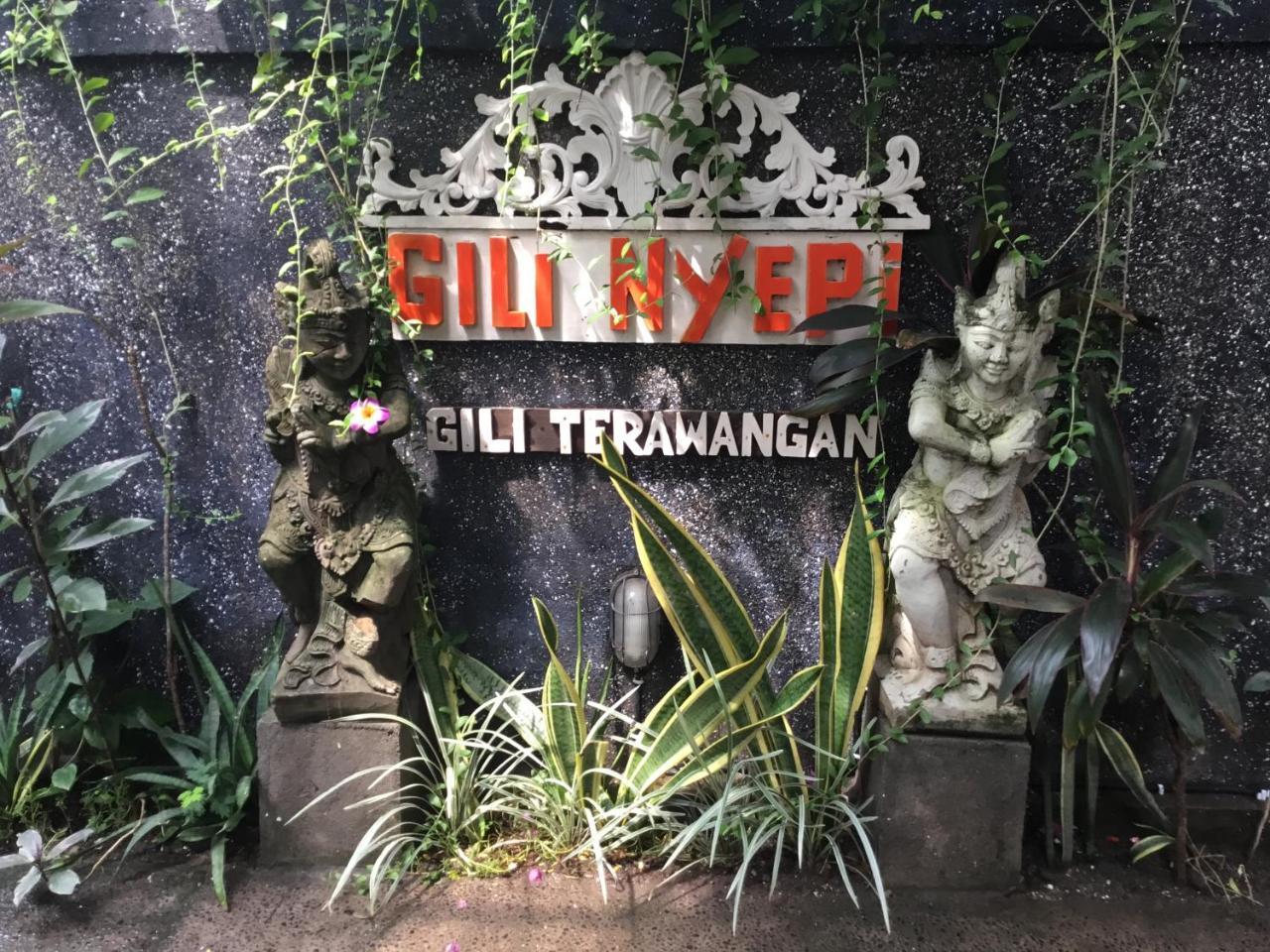 Gili Nyepi Hotel Джили Трауанган Екстериор снимка